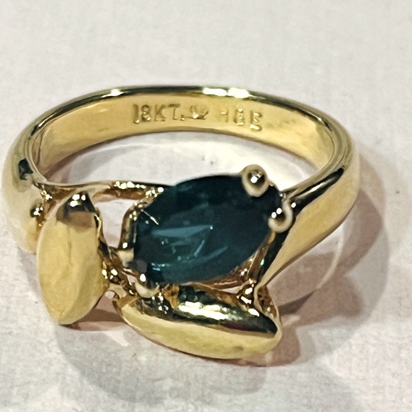 Vintage 18K Gold Cocktail Ring - Picture 2 of 4